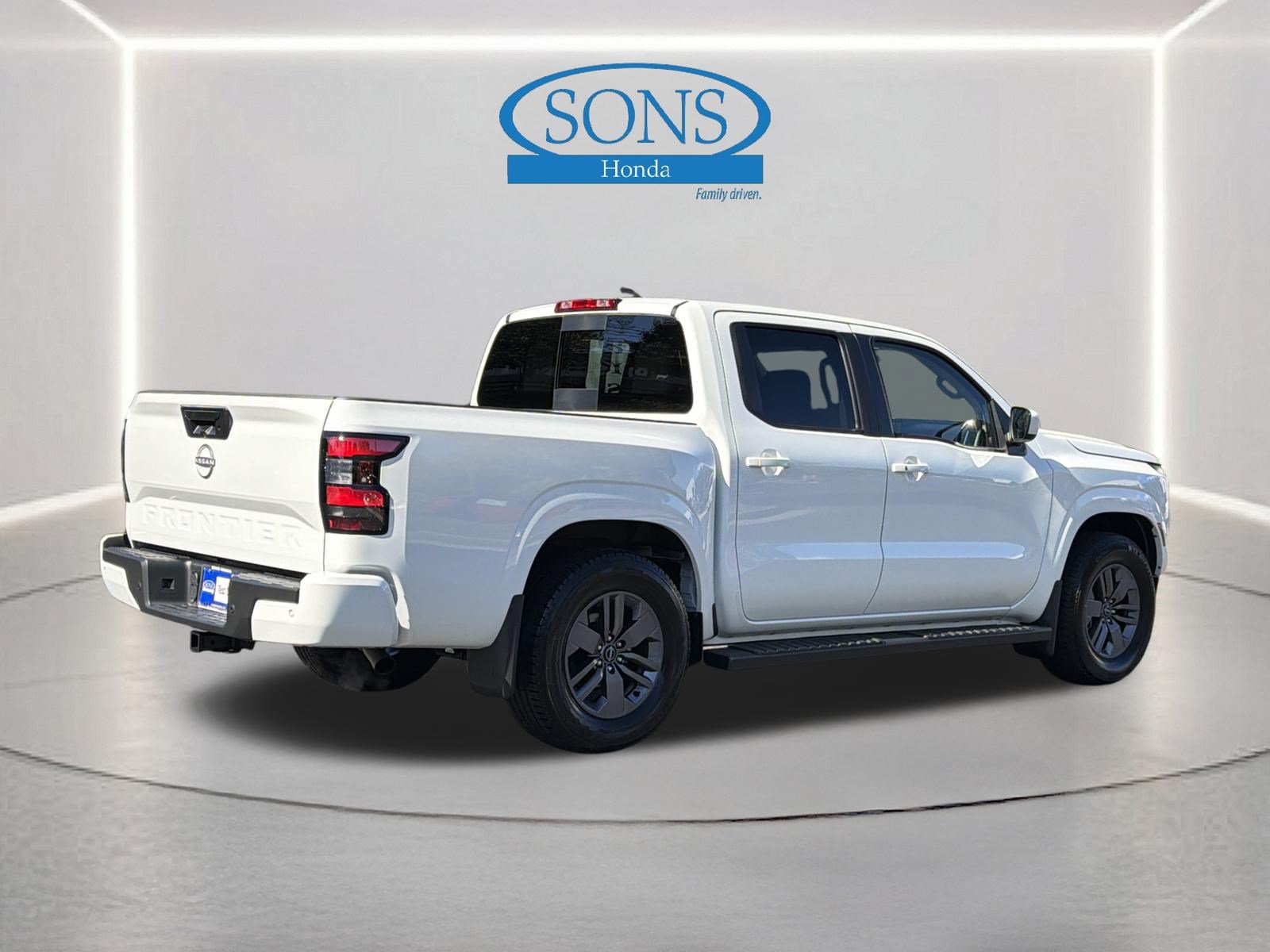 Used 2025 Nissan Frontier SV w/ SV Convenience Package RWD image 23