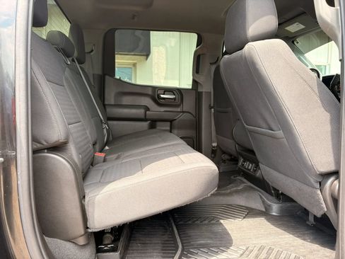 Used 2021 Chevrolet Silverado 1500 LT w/ Safety Package II AWD/4WD image 10