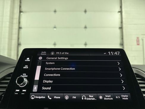 Used 2025 Honda Odyssey Touring image 32