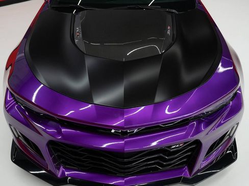 Used 2018 Chevrolet Camaro ZL1 RWD image 3