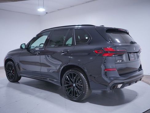 New 2026 BMW X5 sDrive40i image 3