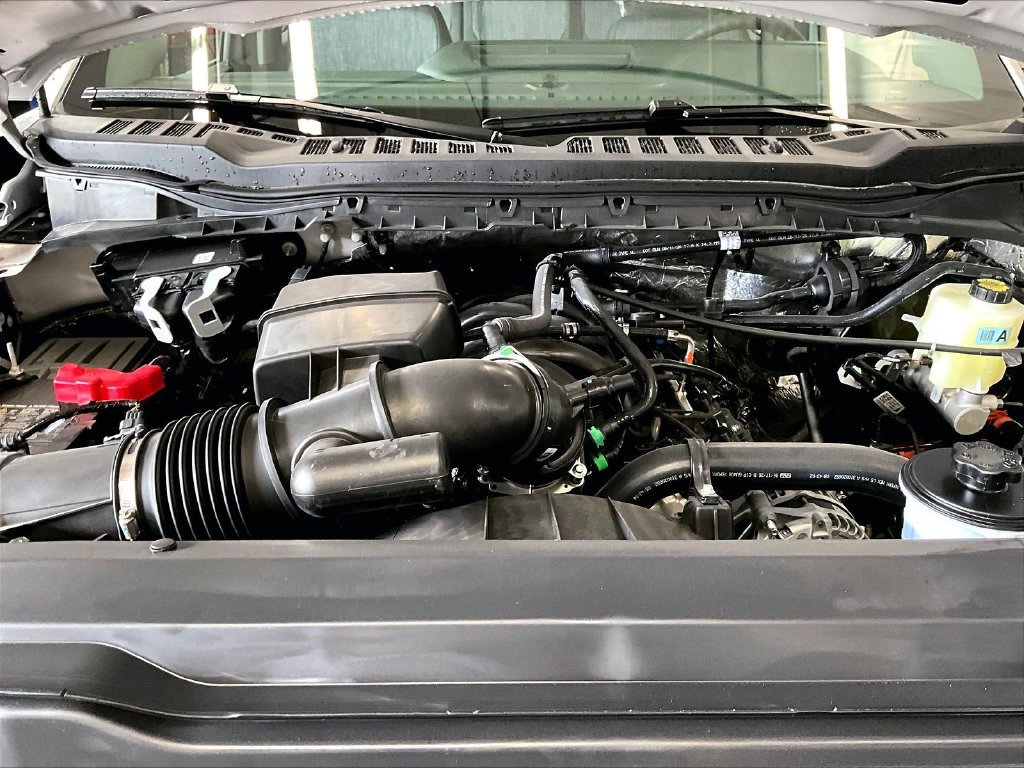 New 2026 Ford F350 XLT w/ XLT Premium Package AWD/4WD image 15