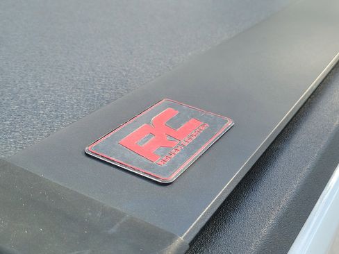 Used 2024 Jeep Gladiator Sport image 10