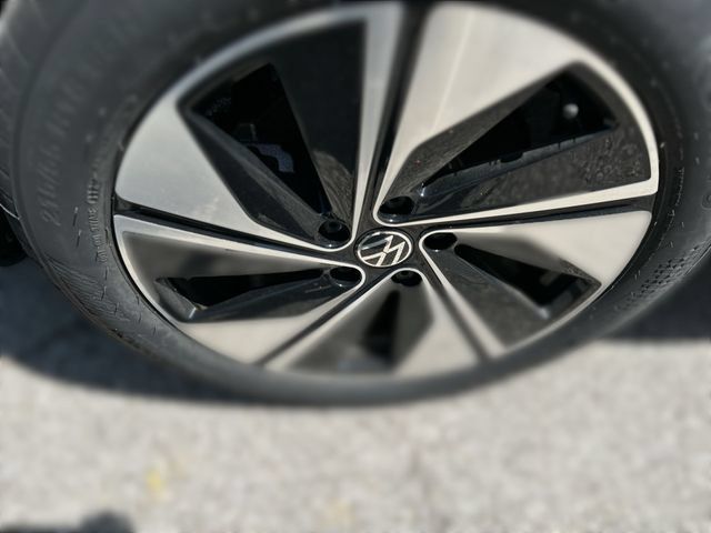 New 2026 Volkswagen Taos SE AWD/4WD image 11