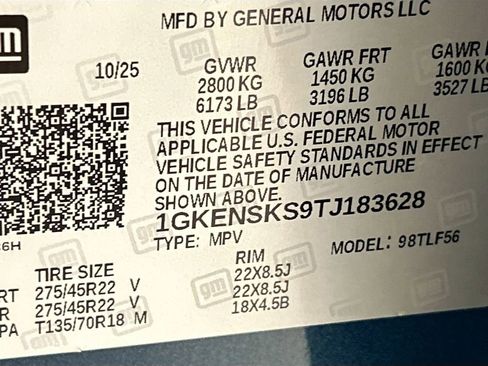 Used 2026 GMC Acadia Denali Ultimate w/ LPO, Floor Liner Package FWD image 34
