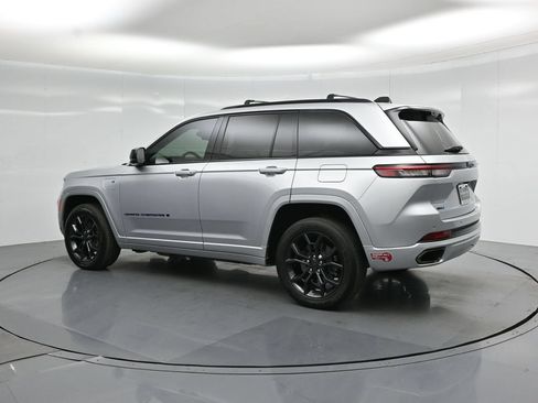 Used 2023 Jeep Grand Cherokee 30th Anniversary AWD/4WD image 7
