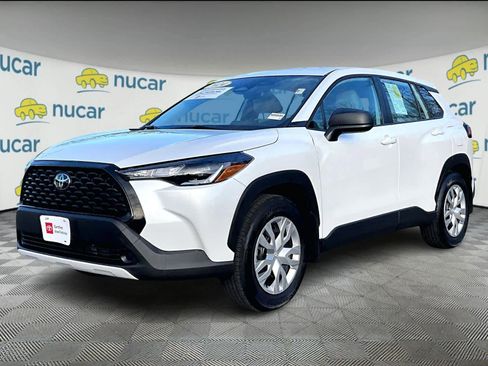 Certified 2024 Toyota Corolla Cross L image 3