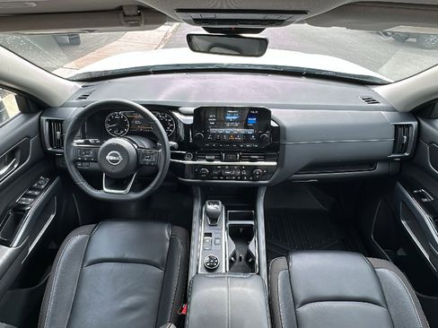 Certified 2023 Nissan Pathfinder SL image 26