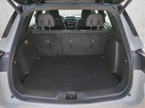 Used 2023 Chevrolet TrailBlazer RS w/ Sun and Liftgate Package image 6