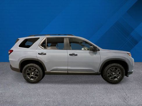 New 2026 Honda Pilot TrailSport image 2