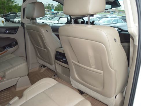 Used 2015 Chevrolet Suburban LTZ AWD/4WD image 28