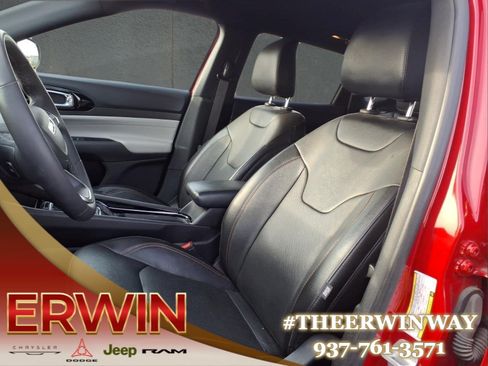 Certified 2023 Jeep Compass Limited AWD/4WD image 12
