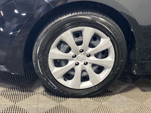 Used 2025 Toyota Corolla LE FWD image 13