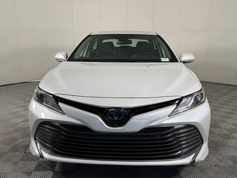 Used 2019 Toyota Camry XLE w/ Driver Assist Package FWD image 11