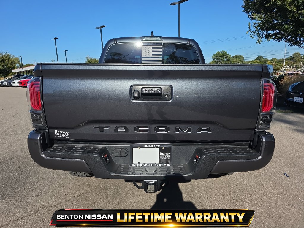 Used 2022 Toyota Tacoma TRD Sport w/ Technology Package AWD/4WD image 9
