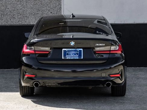 Used 2021 BMW 330i Sedan w/ Convenience Package RWD image 9