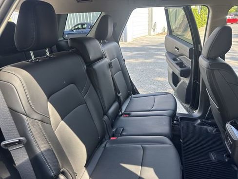 New 2026 Nissan Pathfinder SL AWD/4WD image 11