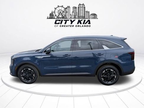 New 2026 Kia Sorento S FWD image 3