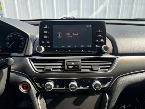 Used 2018 Honda Accord Hybrid image 27