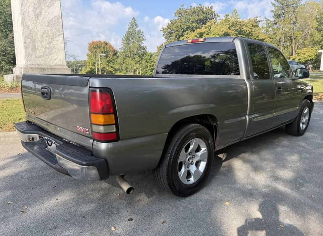 Used 2007 GMC Sierra 1500 SLE w/ Extended Cab Value Package RWD image 7