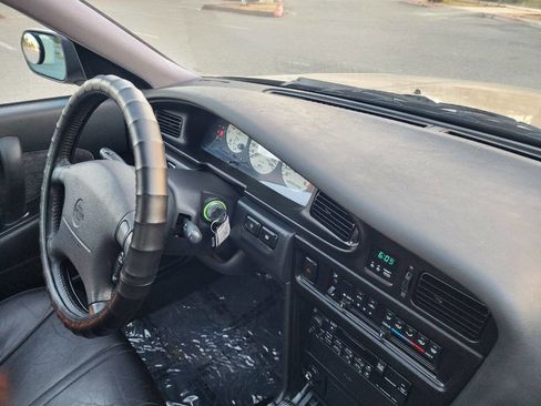 Used 1994 Nissan Maxima SE image 26