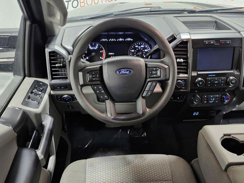 Used 2019 Ford F350 XLT w/ XLT Premium Package image 27