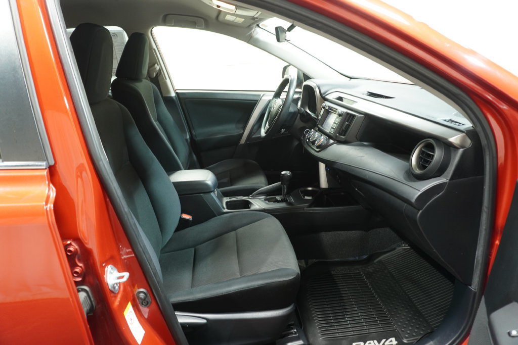 Used 2017 Toyota RAV4 LE w/ Carpet Mat Package AWD/4WD image 11