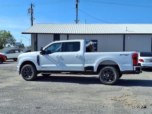 Used 2024 Ford F250 Lariat w/ Sport Appearance Package AWD/4WD image 17