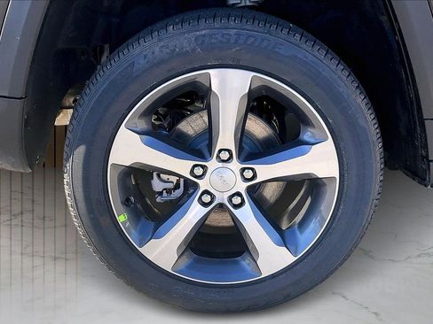 New 2026 Jeep Grand Cherokee Limited w/ Luxury Tech Group II image 35