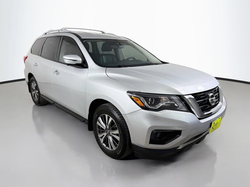 Used 2018 Nissan Pathfinder SL FWD image 4