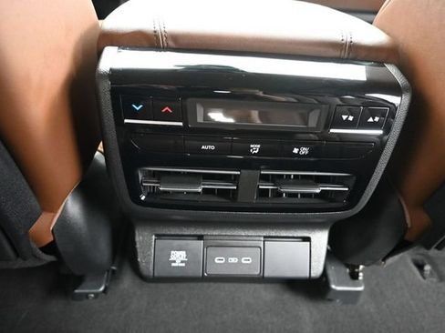 Used 2025 Acura MDX FWD w/ Technology Package image 17