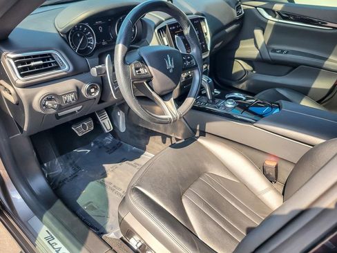 Used 2022 Maserati Ghibli Modena image 9