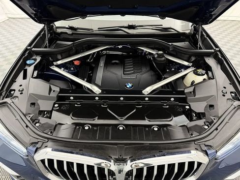 Used 2022 BMW X5 xDrive40i AWD/4WD image 53