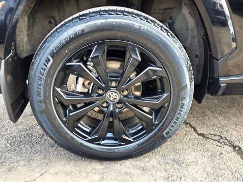 Used 2022 Toyota RAV4 SE w/ Convenience Package image 51