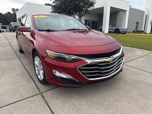 Used 2024 Chevrolet Malibu LT image 1