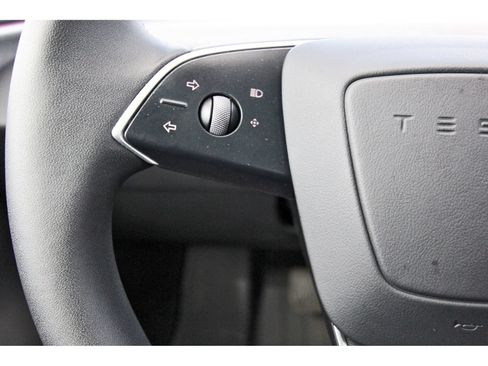 Used 2024 Tesla Model 3 Standard Range RWD image 17