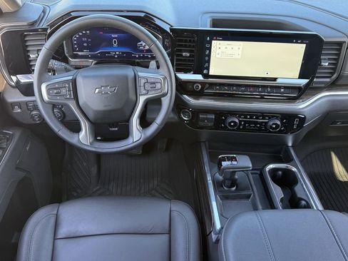 Used 2025 Chevrolet Silverado 1500 LT Trail Boss w/ LT Trail Boss Premium Package image 13