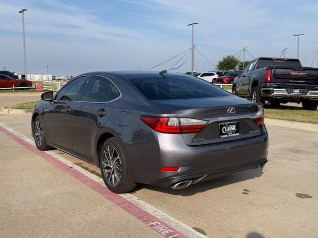 Used 2017 Lexus ES 350 w/ Luxury Package FWD image 5