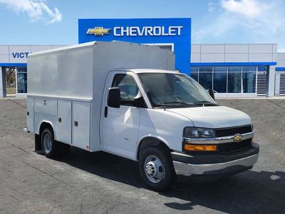 New 2025 Chevrolet Express 3500 w/ Power Convenience Package