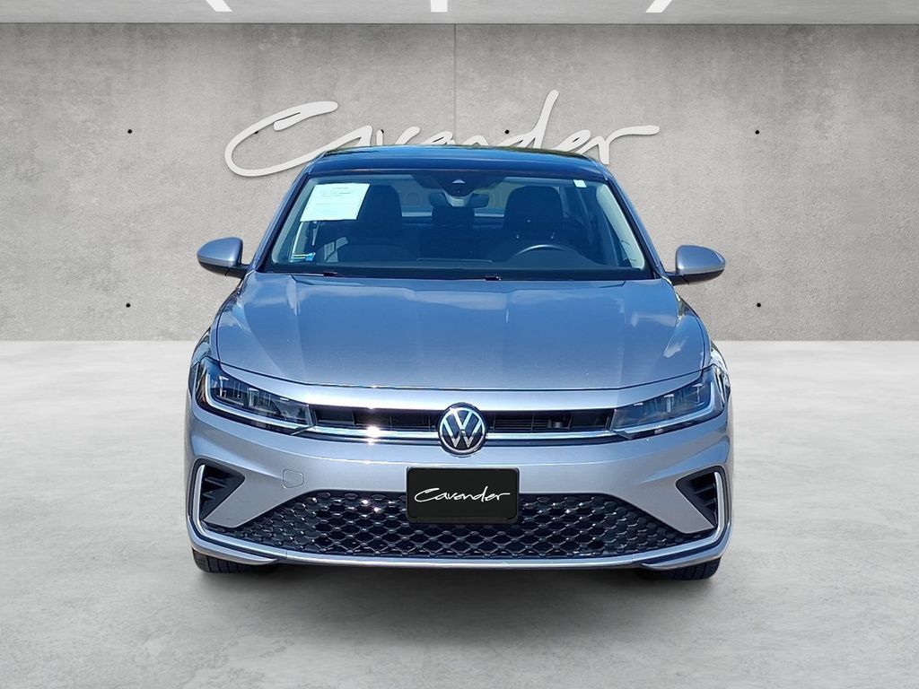 Used 2025 Volkswagen Jetta SE FWD image 18
