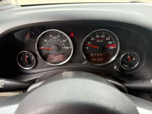 Used 2017 Jeep Wrangler Unlimited Rubicon image 11