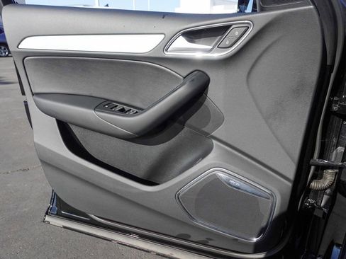 Used 2018 Audi Q3 2.0T Premium Plus w/ Premium Plus Package image 20