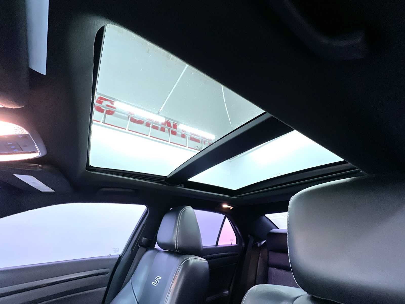 Used 2014 Chrysler 300 S AWD/4WD image 41