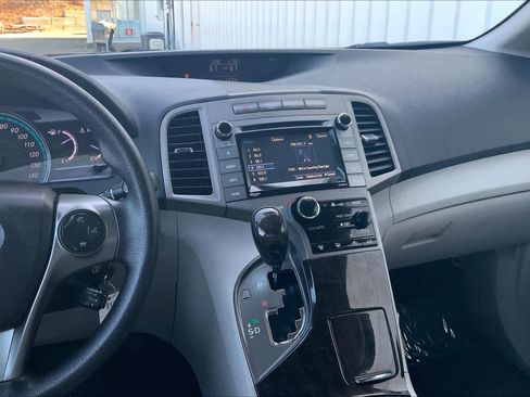 Used 2015 Toyota Venza LE image 7