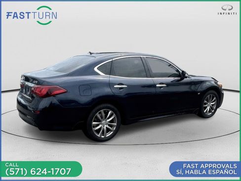 Used 2016 INFINITI Q70 3.7 AWD/4WD image 10