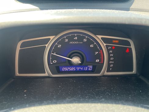 Used 2010 Honda Civic LX image 12