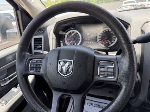 Used 2014 RAM 2500 Tradesman RWD image 16