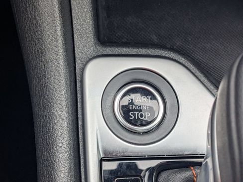 Certified 2023 Nissan Sentra SR FWD image 24
