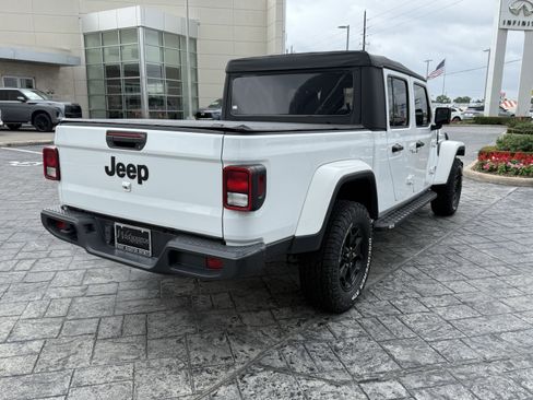 Used 2021 Jeep Gladiator Sport AWD/4WD image 7