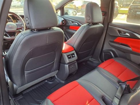 New 2025 Chevrolet Equinox EV RS image 11